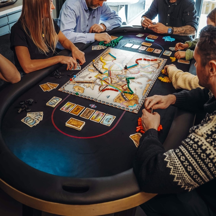 DINE & DEAL King-Eight spisebord og pokerbord